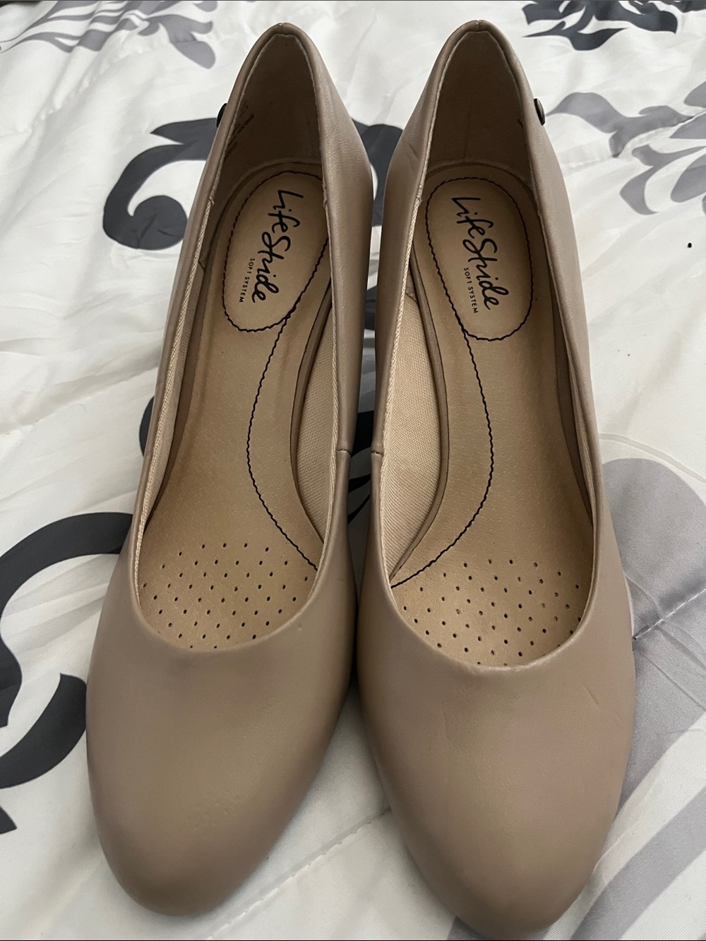 Life Stride Beige Round-Toe Comfort Flats